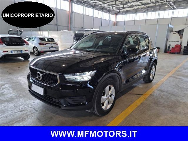 VOLVO XC40 T2 Geartronic Momentum Core 