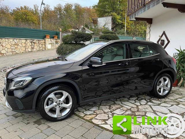 MERCEDES-BENZ GLA 200 d Automatic 4Matic Premium 