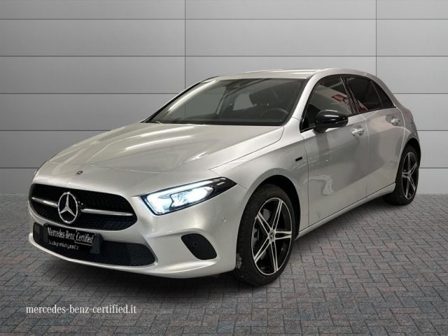 MERCEDES-BENZ A 250 e Automatic Plug-in hybrid Sport 