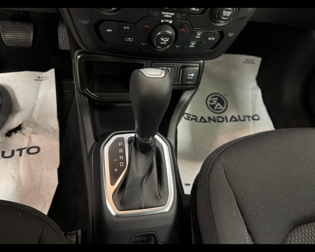 JEEP Renegade E-Hybrid My24 Altitude 1.5 Turbo T4 E-Hybrid 130c - 11