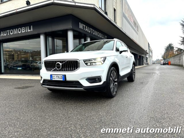 VOLVO XC40 Bianco metallizzato