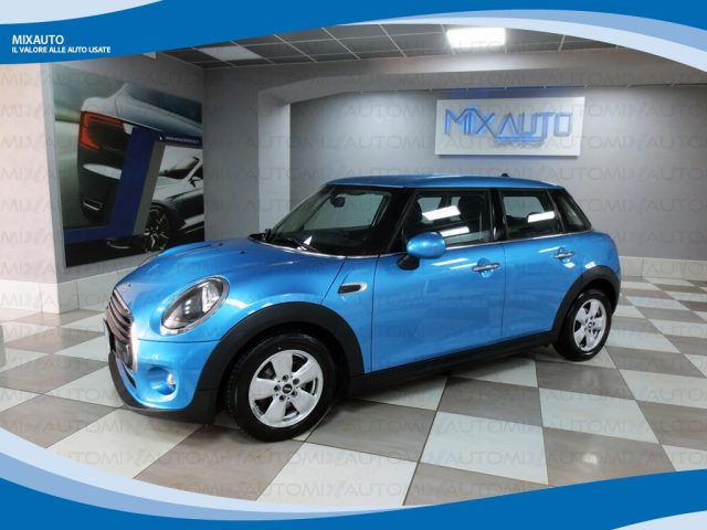 MINI Cooper 5 Porte AUT EU6 