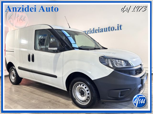 FIAT Doblo Bianco pastello