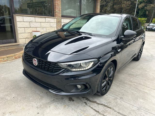 FIAT Tipo 1.6 Mjt S&S Black Edition 