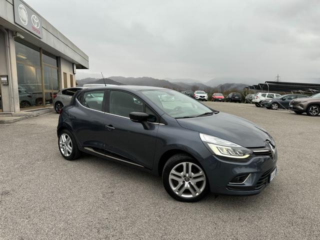 RENAULT Clio TCe 12V 90 CV 5 porte Moschino Zen 