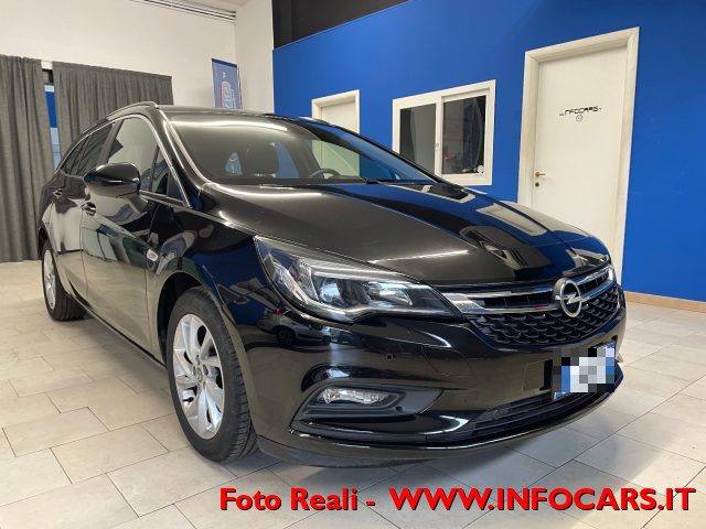 OPEL Astra Nero pastello