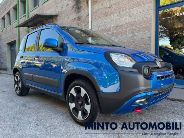 FIAT Panda Cross 1.0 70CV HYBRID NAVIGATORE SENSORI PARCHEGGIO 