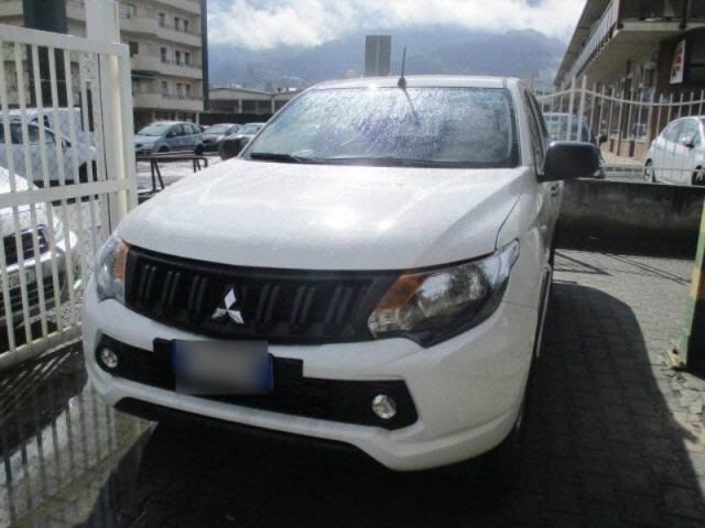 MITSUBISHI L200 2.4 DI-D/154CV Double Cab Invite 