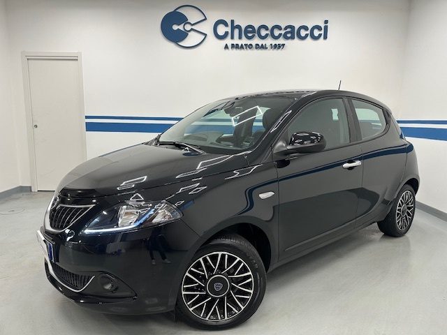 LANCIA Ypsilon 3ª serie -  1.0 FireFly 5 porte S&S Hybrid plati 