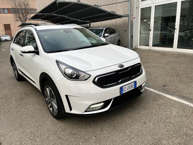 KIA Niro Bianco pastello