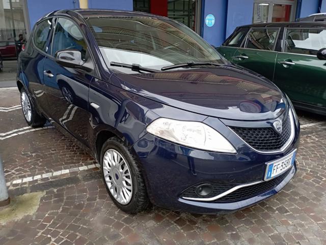 LANCIA Ypsilon 1.2 69 CV 5 porte GPL Ecochic Gold 