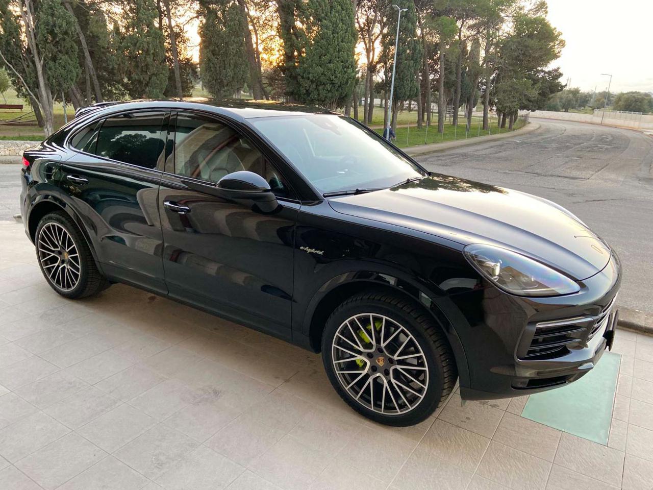PORSCHE Cayenne Coupé 3.0 V6 E-Hybrid CERCHI 21-TETTO PAN. - 3