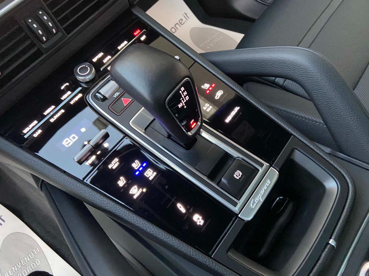 PORSCHE Cayenne Coupé 3.0 V6 E-Hybrid CERCHI 21-TETTO PAN. - 28