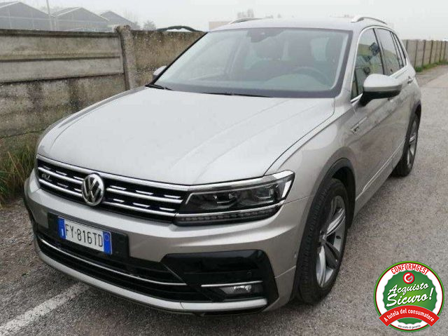 VOLKSWAGEN Tiguan 2.0 tdi R LINE 150cv dsg LED/Cockpit/C19/EURO6D-Te 