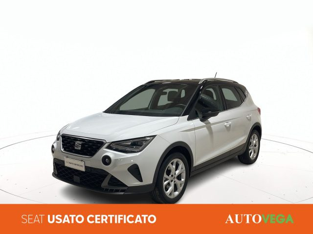 SEAT Arona Bianco pastello