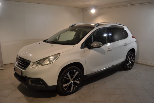 PEUGEOT 2008 1.6 e-HDi 115 CV Stop&Start Féline 