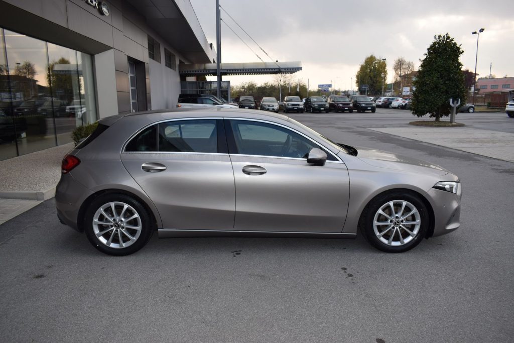 MERCEDES-BENZ A 200 A 200 Automatic 4p. executive - 5