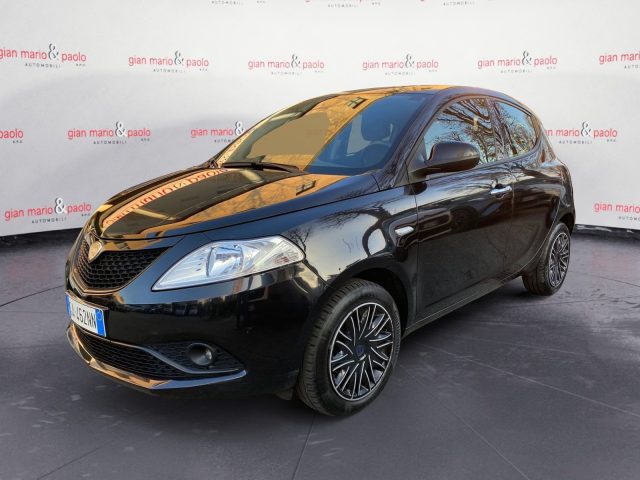 LANCIA Ypsilon Nero pastello