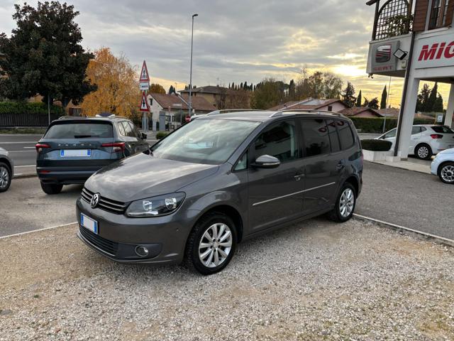 VOLKSWAGEN Touran 1.4 TSI DSG Highline EcoFuel 