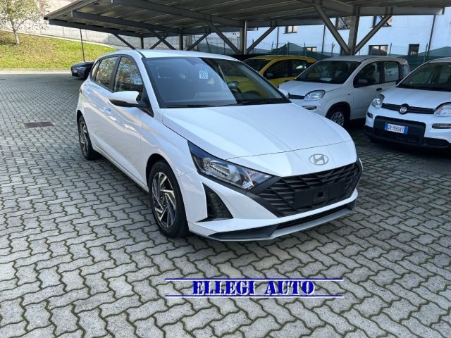 HYUNDAI i20 Bianco metallizzato