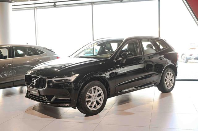 VOLVO XC60 B4 (d) AWD Geartronic Business Plus 