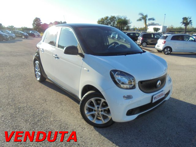 SMART ForFour Bianco pastello