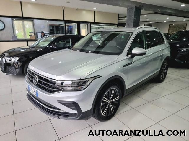 VOLKSWAGEN Tiguan Grigio metallizzato