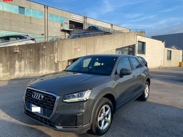 AUDI Q2 30 TDI S tronic Business 