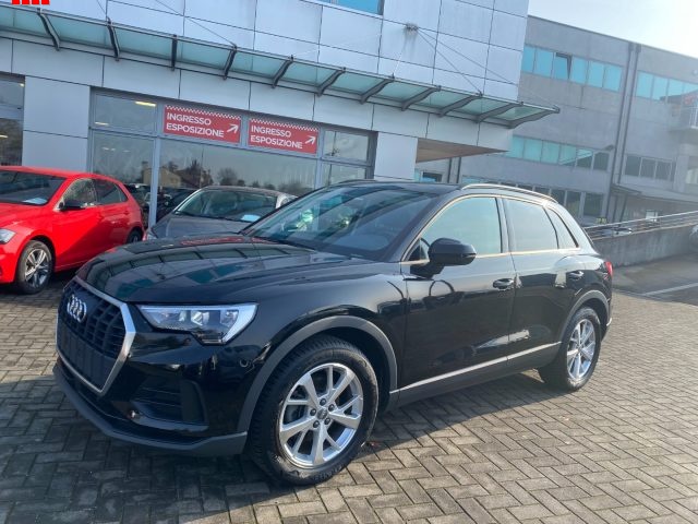 AUDI Q3 35 TFSI Business 