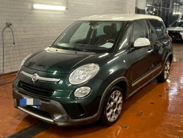 FIAT 500L Verde pastello