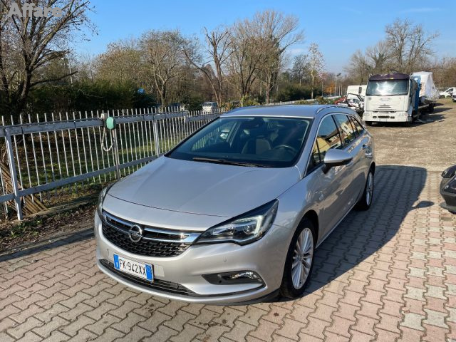 OPEL Astra Argento metallizzato