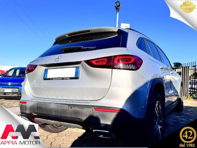 MERCEDES-BENZ GLA 200 Argento metallizzato