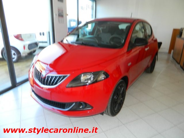 LANCIA Ypsilon 1.0 IBIRDA 70CV - KM ZERO ITALIANA 