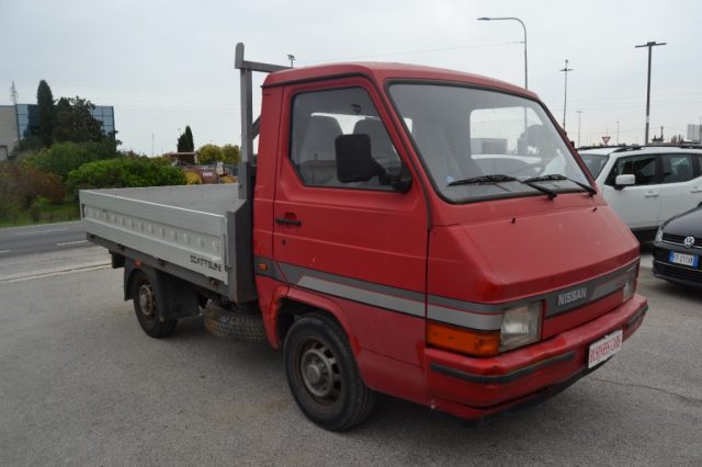 NISSAN Trade cassone fisso 