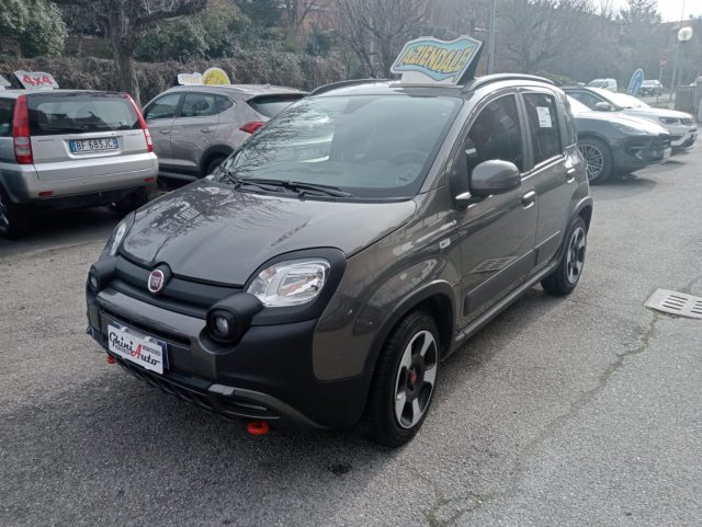 FIAT Panda 1.0 FireFly S&S Hybrid City Cross 