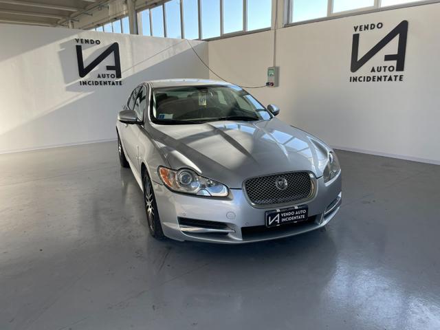 JAGUAR XF 3.0 D V6 240CV LUXURY CAMBIO AUTOMATICO 