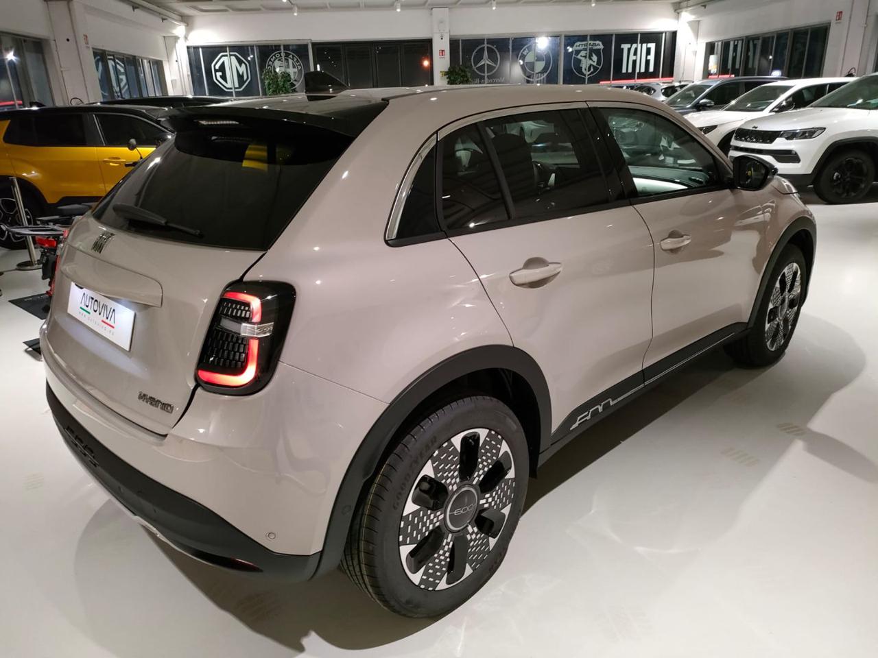 FIAT 600 Hybrid DCT MHEV La Prima 100CV - 4