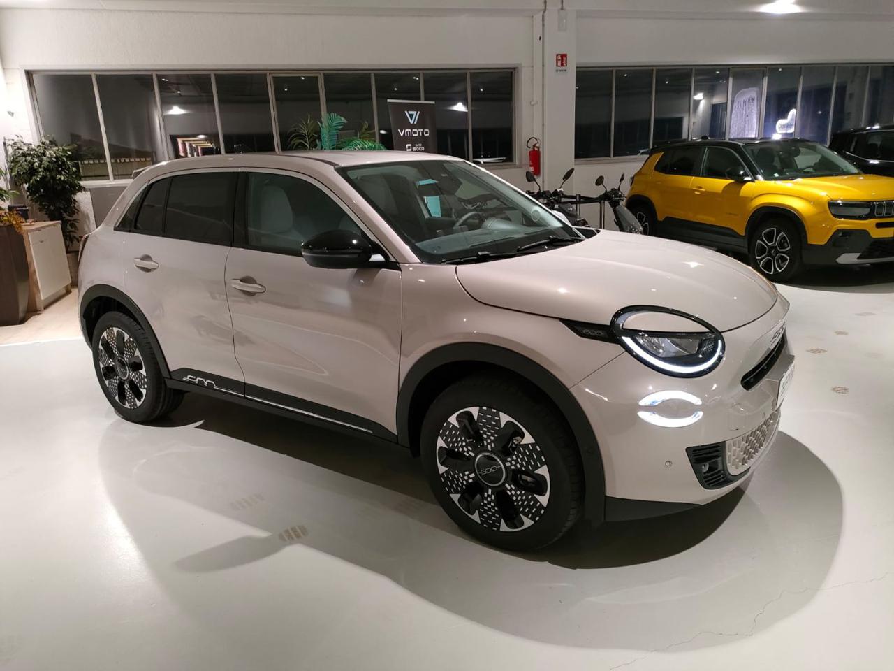 FIAT 600 Hybrid DCT MHEV La Prima 100CV - 3