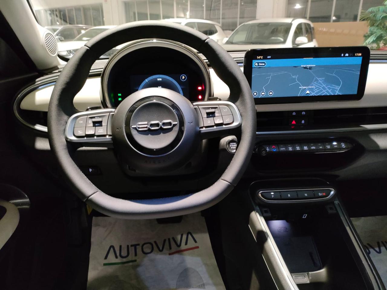 FIAT 600 Hybrid DCT MHEV La Prima 100CV - 11