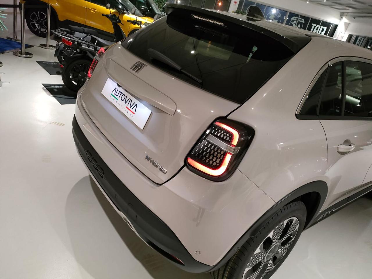 FIAT 600 Hybrid DCT MHEV La Prima 100CV - 15