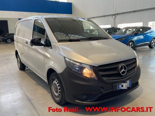 MERCEDES-BENZ Vito Argento pastello