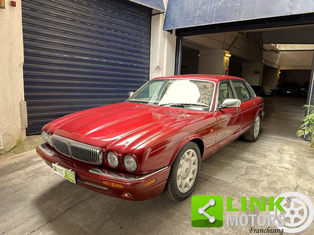 JAGUAR Daimler XJ 4.0 Super V8 Passo lungo, pelle, radica, 