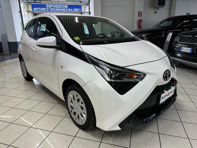 TOYOTA Aygo Bianco pastello