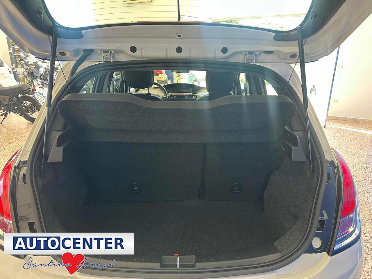 LANCIA Ypsilon 1.0 FireFly 5 porte S&S Hybrid Silver Plus - 9