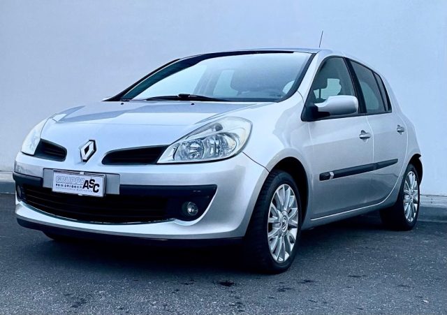 RENAULT Clio 1.5 dCi 85CV 5 porte ADATTA A NEOPATENTATI 