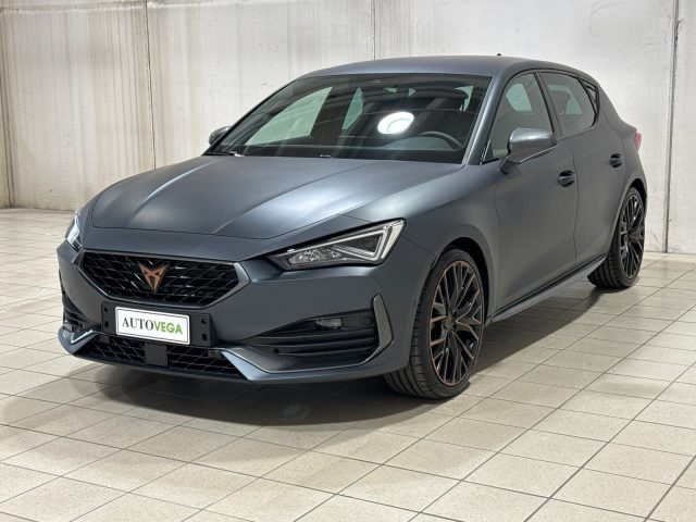 CUPRA Leon Grigio pastello