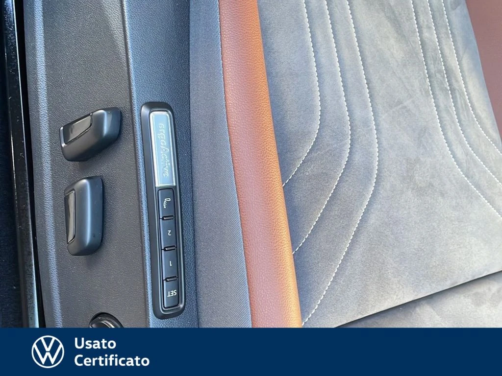 VOLKSWAGEN ID.4 77 kwh 1st edition 204cv - 18
