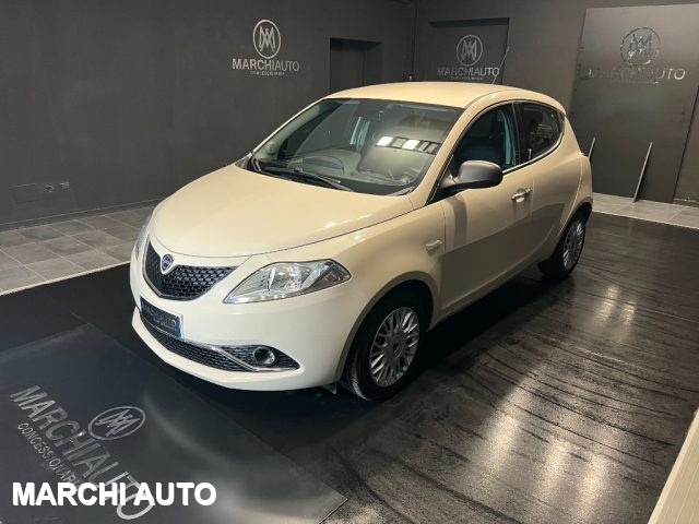 LANCIA Ypsilon 1.2 69 CV 5 porte Silver 