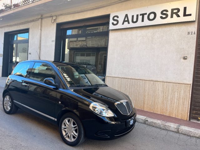 LANCIA Ypsilon Nero pastello