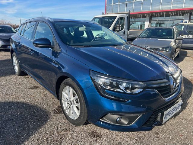 RENAULT Megane Azzurro pastello